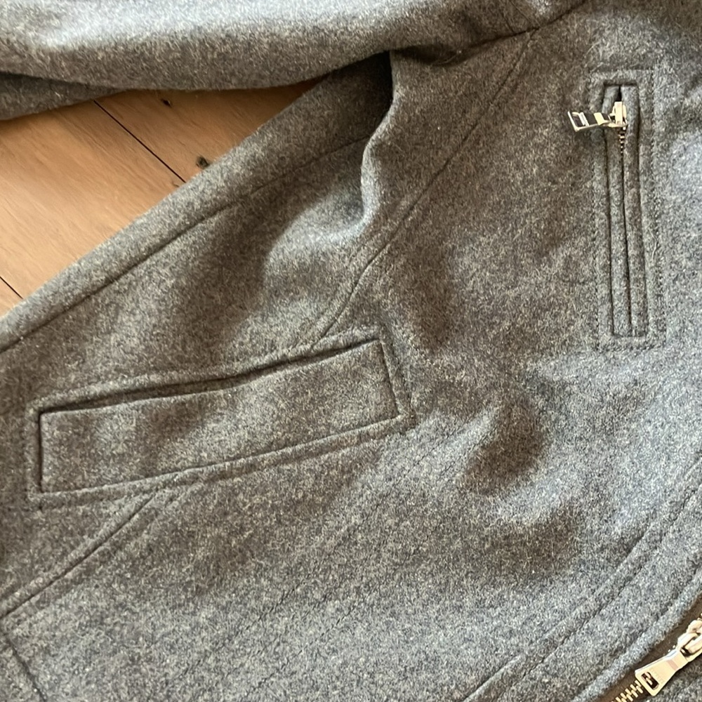 Express Gray Shearling-Lined Women's Jacket - image 4